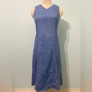 AT 90’s Denim sleeveless dress size 4